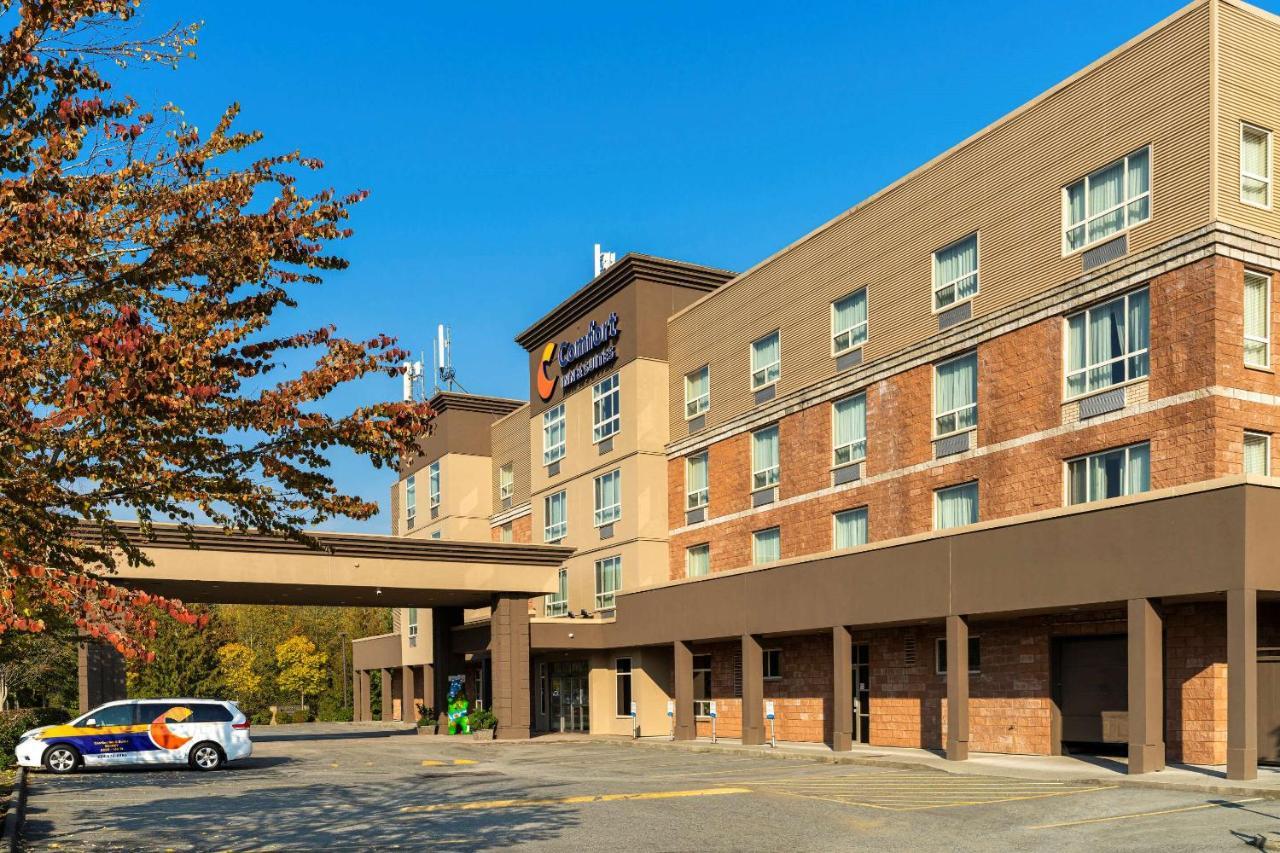 Comfort Inn & Suites Surrey Eksteriør billede